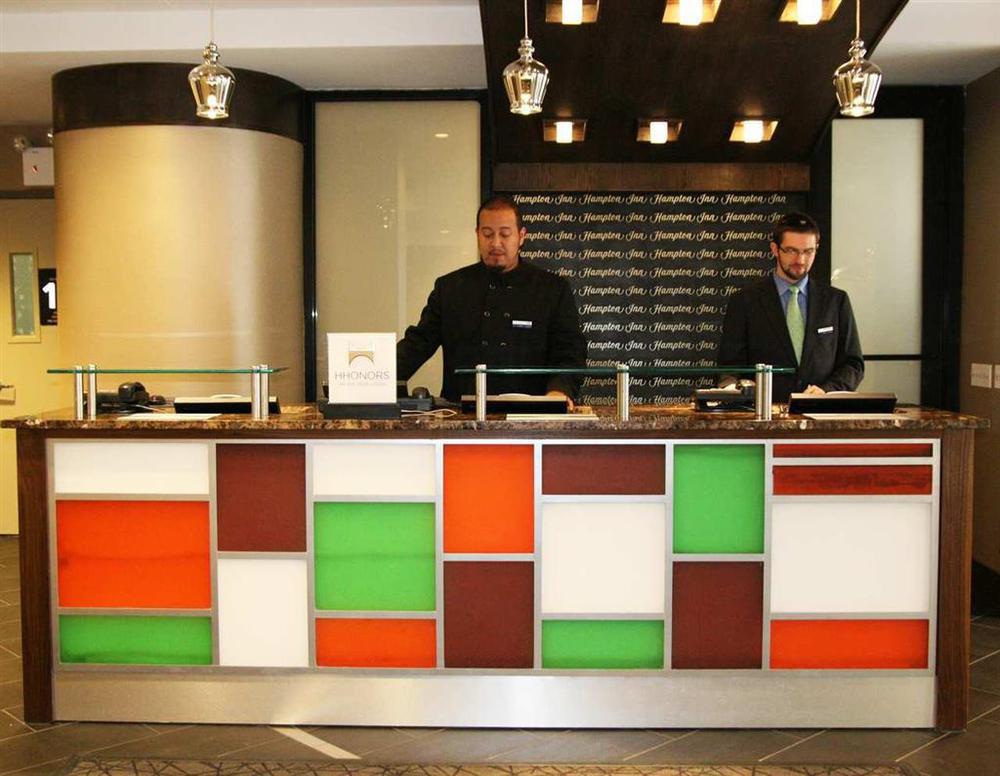 Hampton Inn Manhattan Chelsea Ню Йорк Интериор снимка