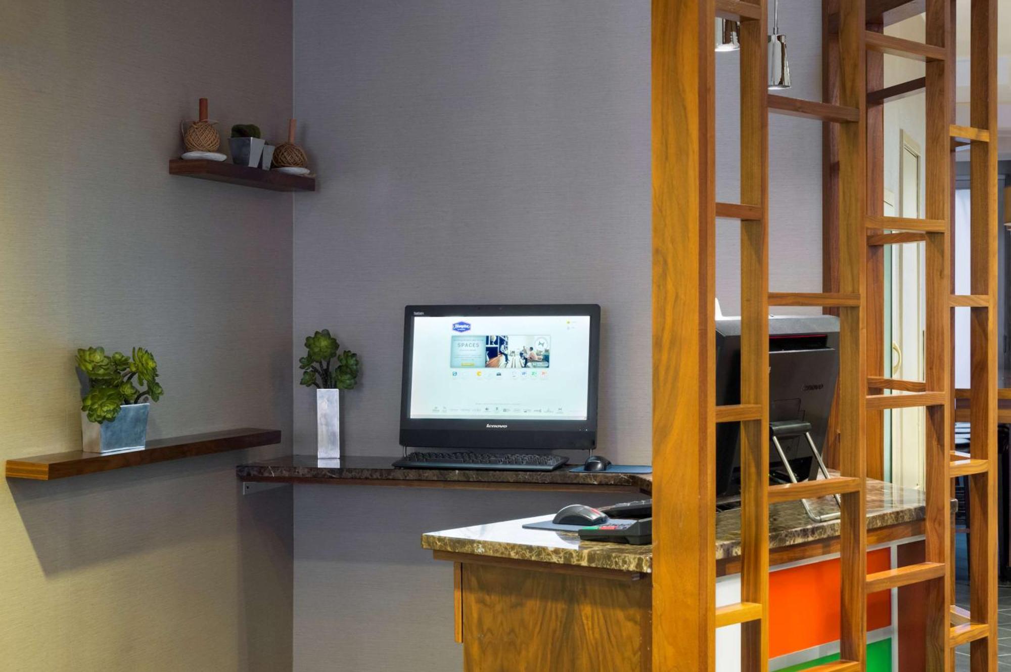 Hampton Inn Manhattan Chelsea Ню Йорк Екстериор снимка