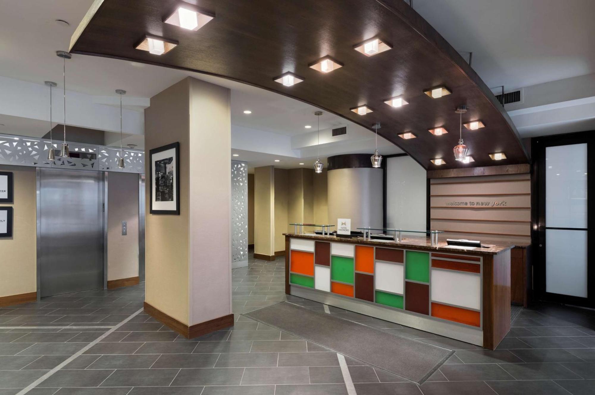 Hampton Inn Manhattan Chelsea Ню Йорк Екстериор снимка