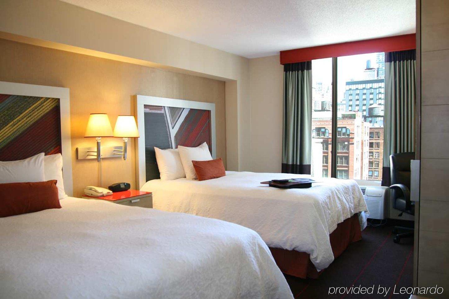 Hampton Inn Manhattan Chelsea Ню Йорк Стая снимка