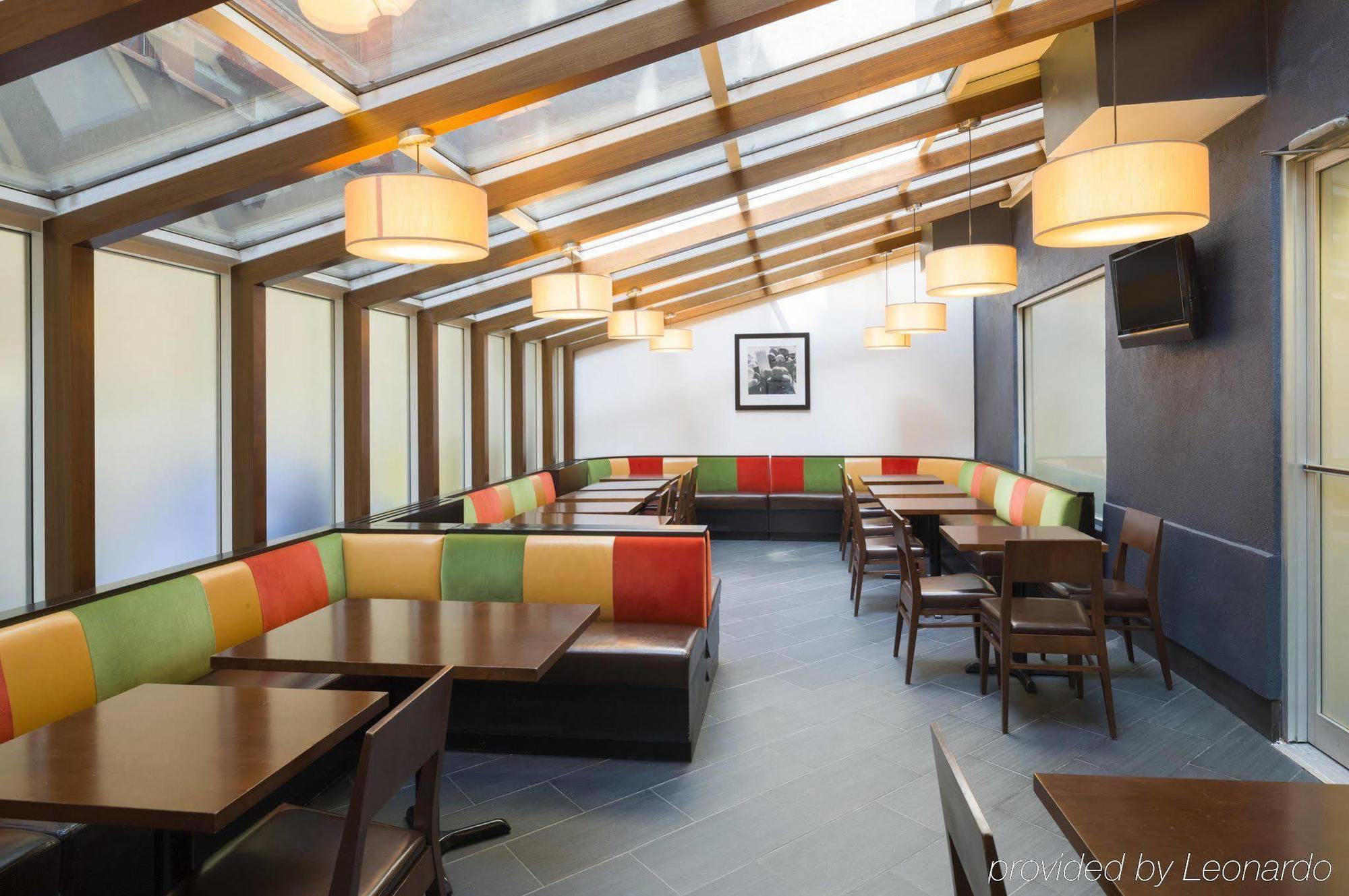 Hampton Inn Manhattan Chelsea Ню Йорк Екстериор снимка