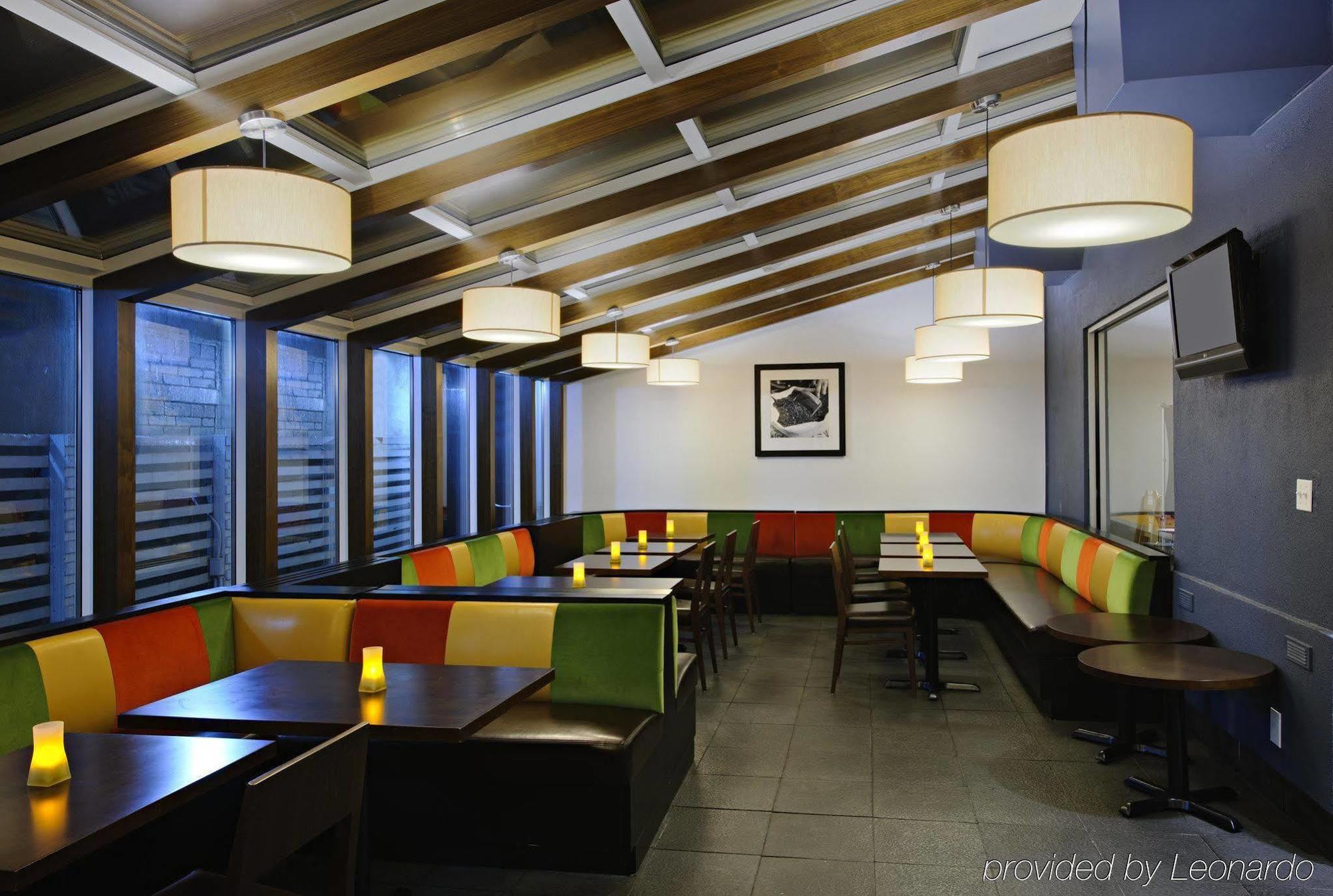 Hampton Inn Manhattan Chelsea Ню Йорк Екстериор снимка